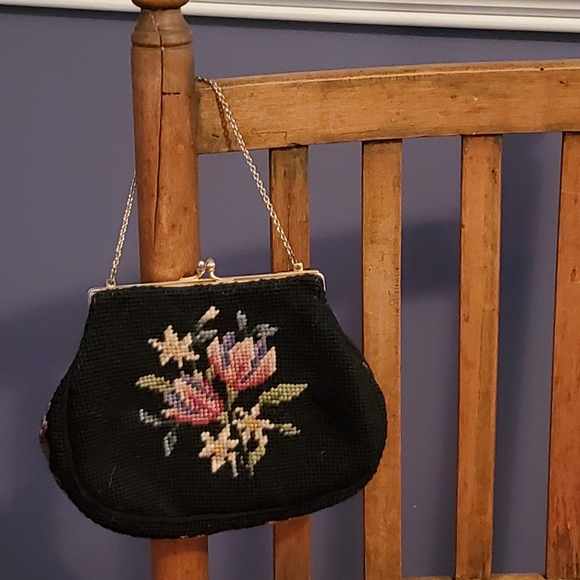 Vintage Handbags - Vintage crosstich in black